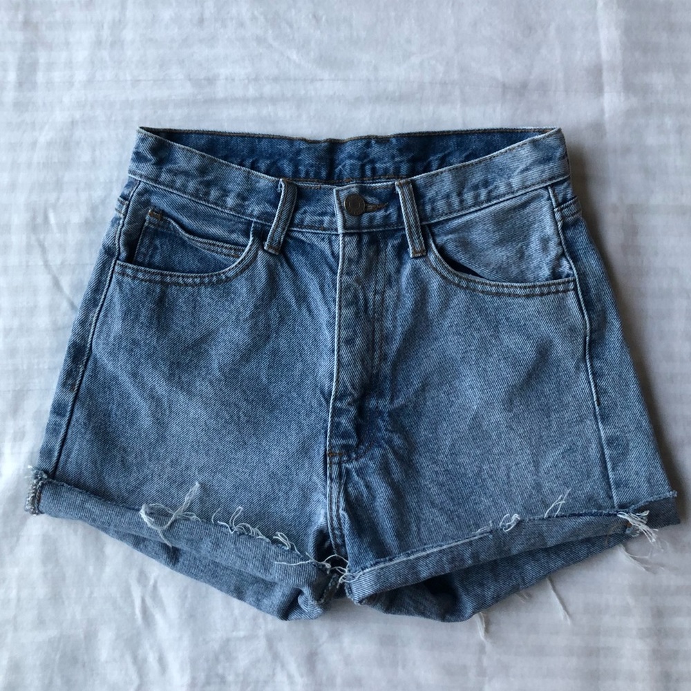 Brandy Melville high waisted shorts